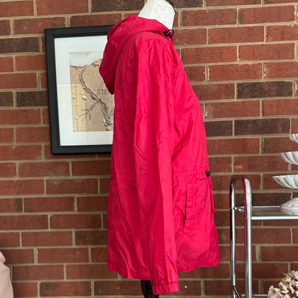 Chadwick’s Vintage Red Nylon Hooded Windbreaker - Picture 3 of 9